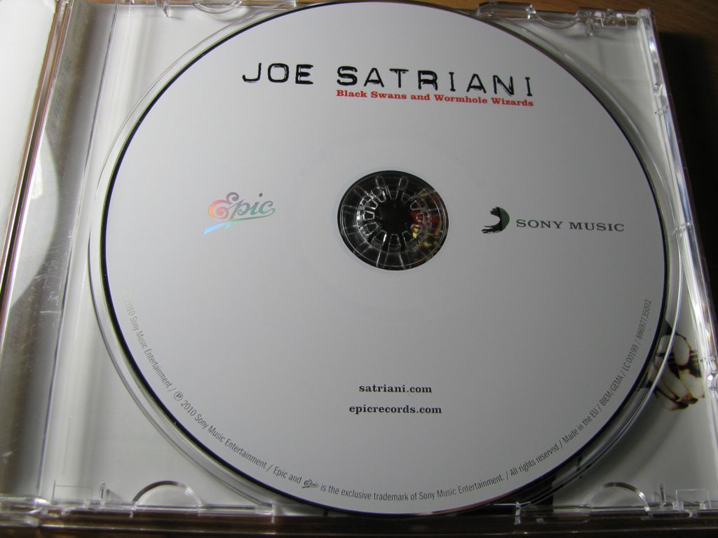 JOE SATRIANI - Black Swans &amp; Wormhole Wizards  (2010 Sony Music) - фото фото фото 2