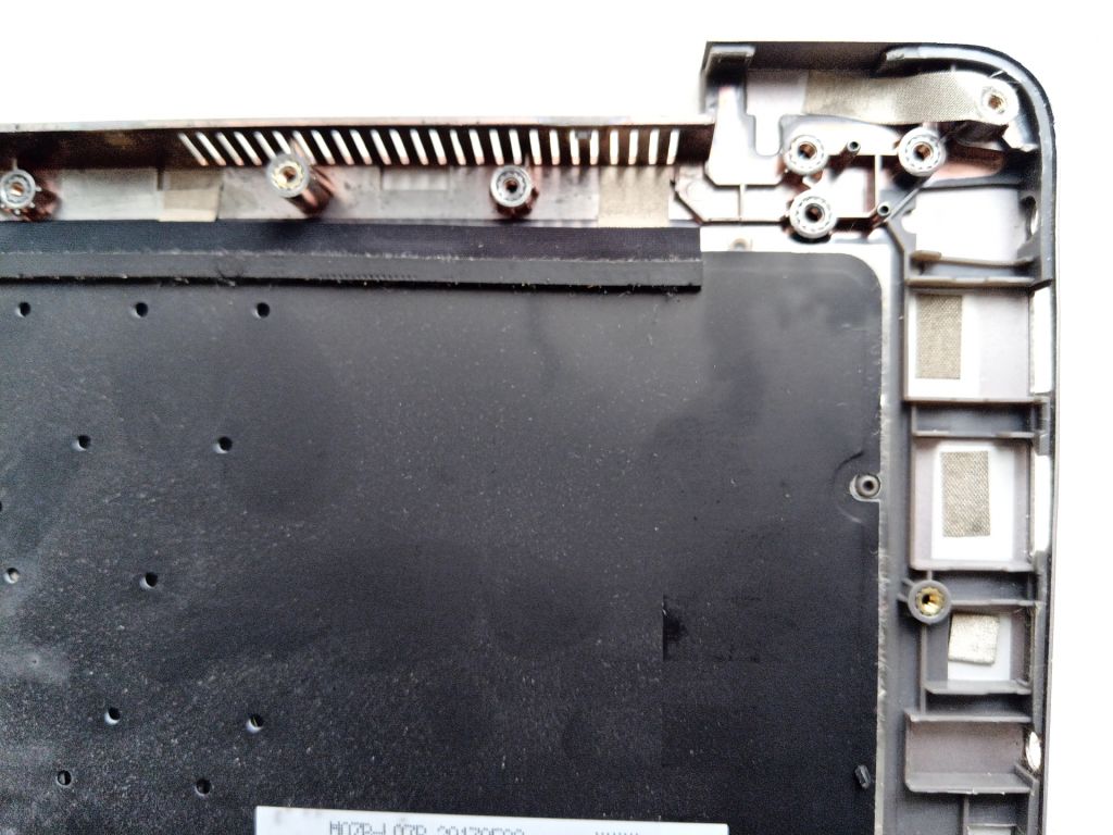 Б/У Топкейс на ASUS UX310U    (клавіатура не робоча) - фото фото фото 3