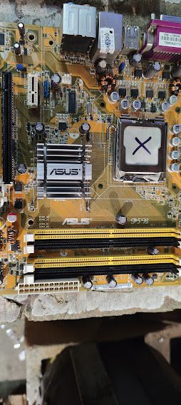 Мат. плата ASUS P5B LGA775 P965 PCI-E+GbLAN SATA ATX 4DDR2 № НР240901300 - фото фото фото 1