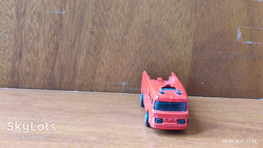 Corgi Juniors ERF Fire Tender made in Great Britain - фото фото фото 2