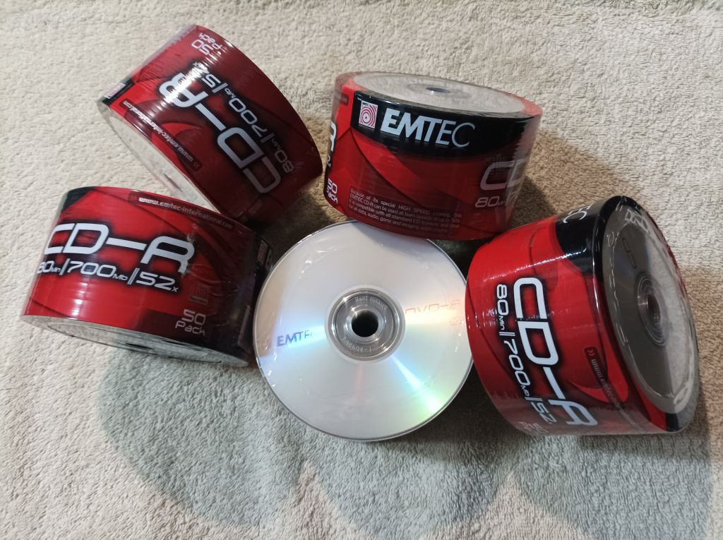 Emtec 50 дисков CD-R 700 MB / 80 min / 52x - фото фото фото 4