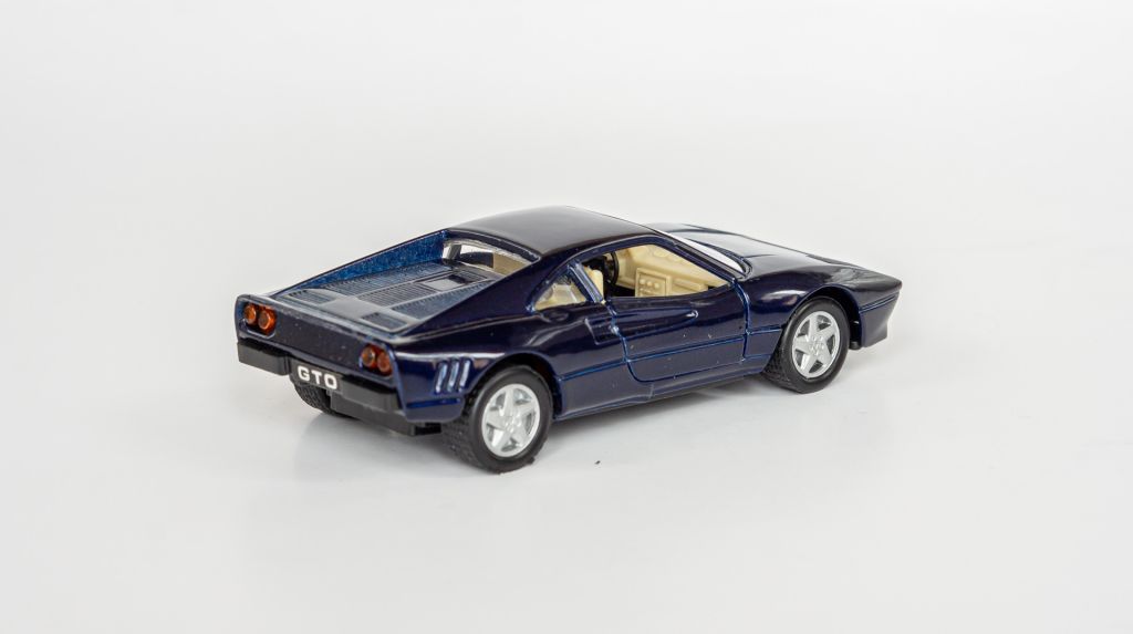 1:36 Ferrari 288 GTO 1984-85 blue metallic, Maisto Shell Collezione - фото фото фото 5