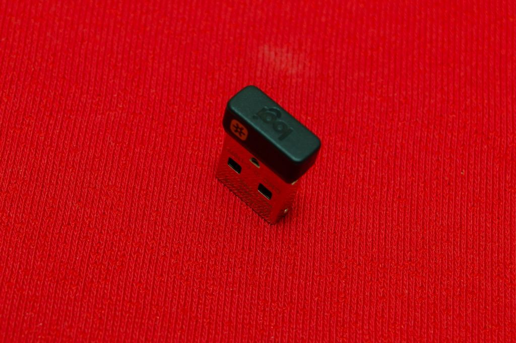 Адаптер ресивер универсальный Logitech USB Unifying receiver 2.4 ГГц Bluetooth - фото фото фото 1