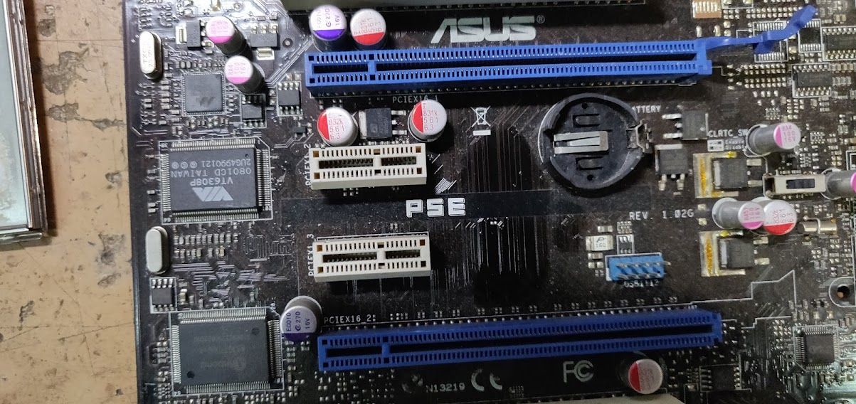 Мат. плата ASUS P5E LGA775 X38 2xPCI-E+GbLAN+1394 SATA RAID ATX 4DDR2 № 221605 - фото фото фото 1