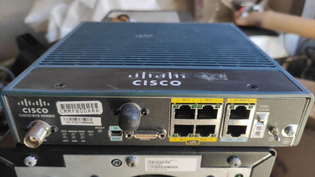 Роутер Cisco 819G Router    (Cisco819G) - фото фото фото 0