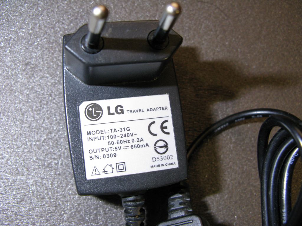 Зарядное устройство LG TA-31G - фото фото фото 1