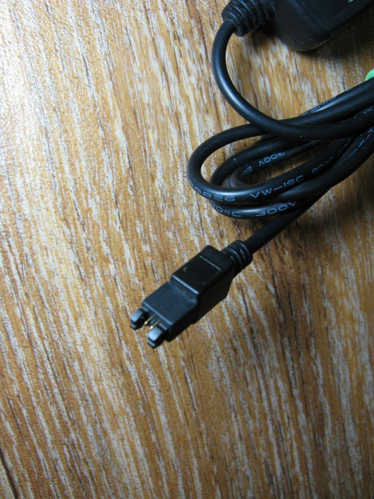 Оригинальное зарядное устройство Sony Ericsson CST-13 - фото фото фото 2