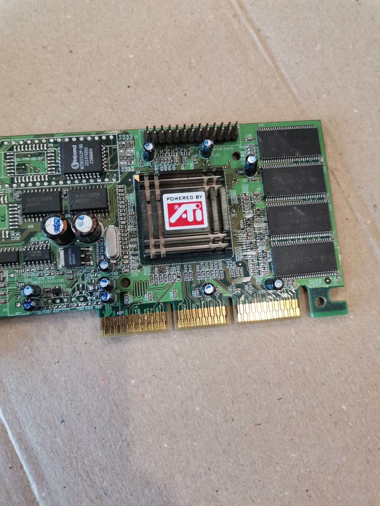 Видеокарта ATI Rage 128 Ultra 32mb SDR AGP 4x - фото фото фото 2