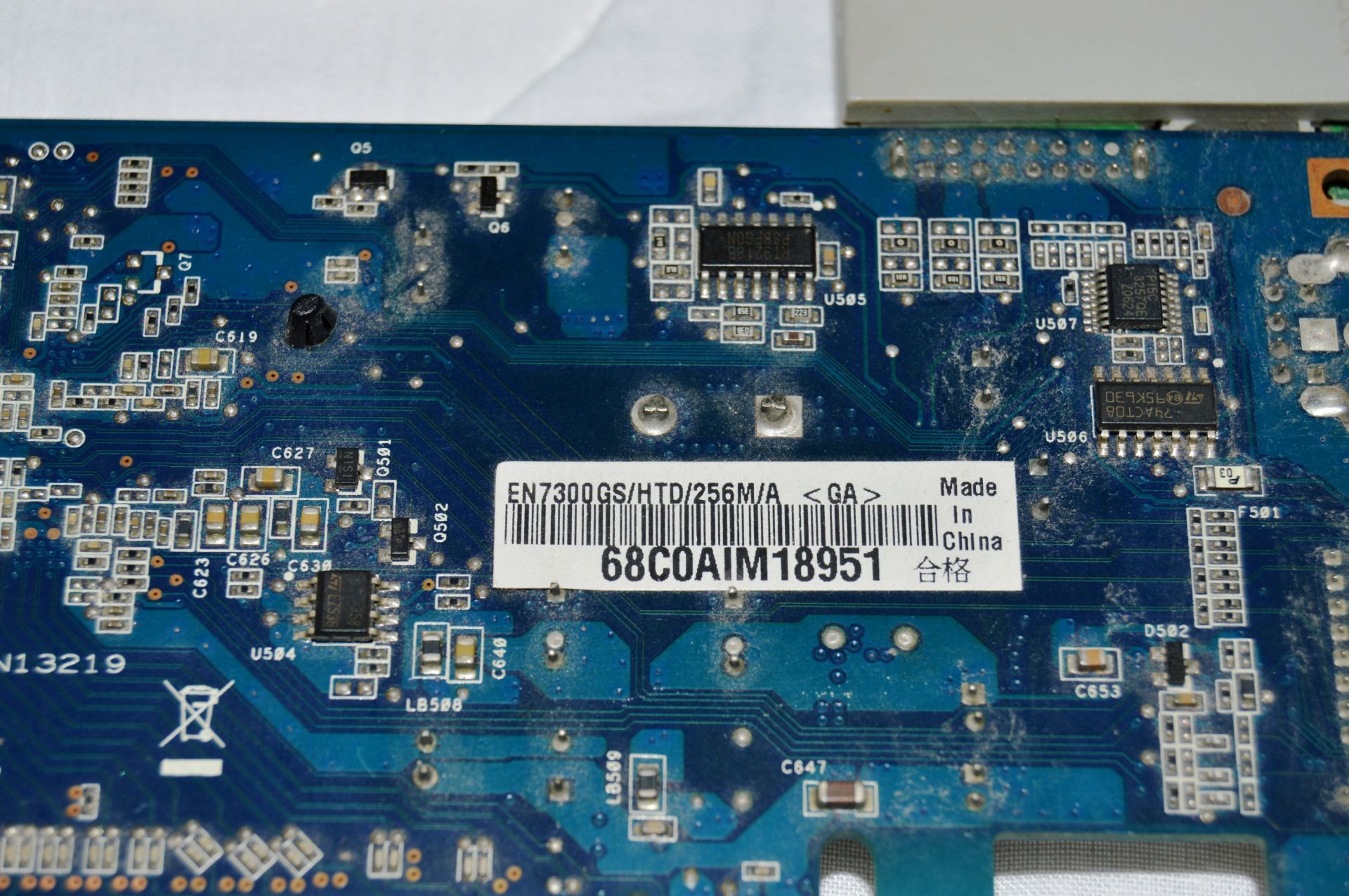 Продам Відеокарту Asus PCI-E 256MB GeForce 7300GS  (64bit) EN7300GS/HTD - фото фото фото 4