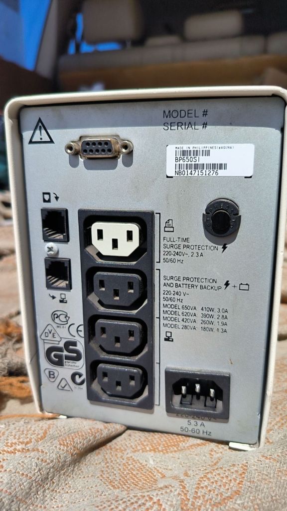 Безперебійник ДБЖ APC Back-UPS Pro 650       (BP650SI) - фото фото фото 2