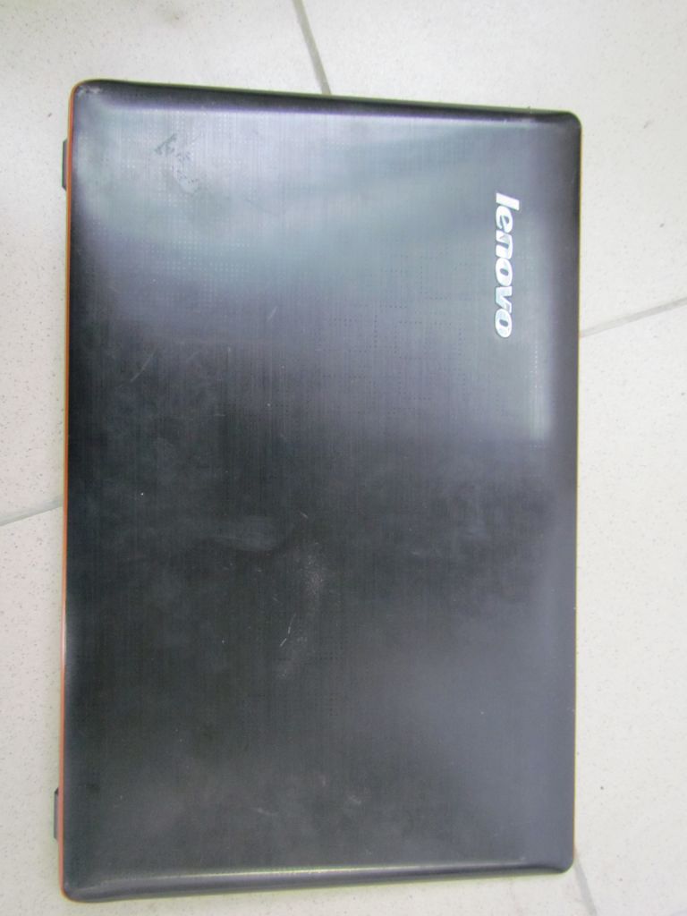 Lenovo Y570 Крышка матрицы - фото фото фото 1
