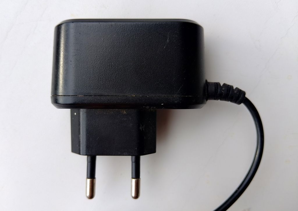 Адаптер, зарядка, зарядное устр-во Max Com 5,0V, 500mA,Micro USB - фото фото фото 3