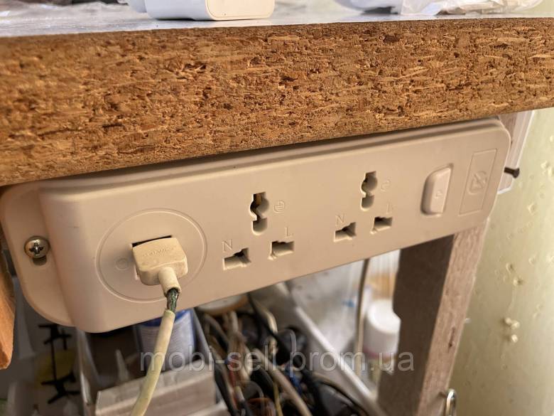 Колодка електрична 250V 10А + 2 USB 5V / 1A з вимикачем - фото фото фото 9