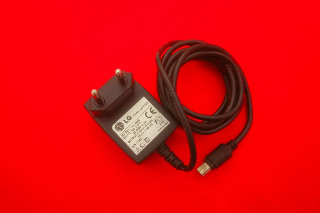 Зарядка Зарядное устройство LG TA-18GR - фото фото фото 0