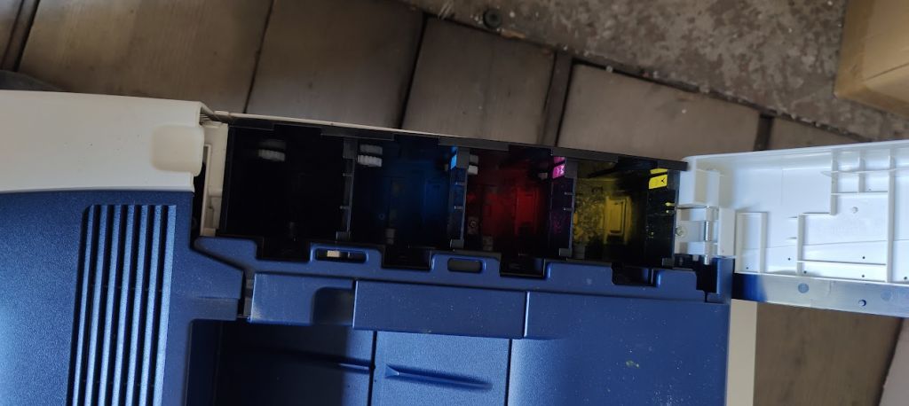 Цветной лазерный принтер Xerox Phaser 7100 № 23030508 - фото фото фото 3