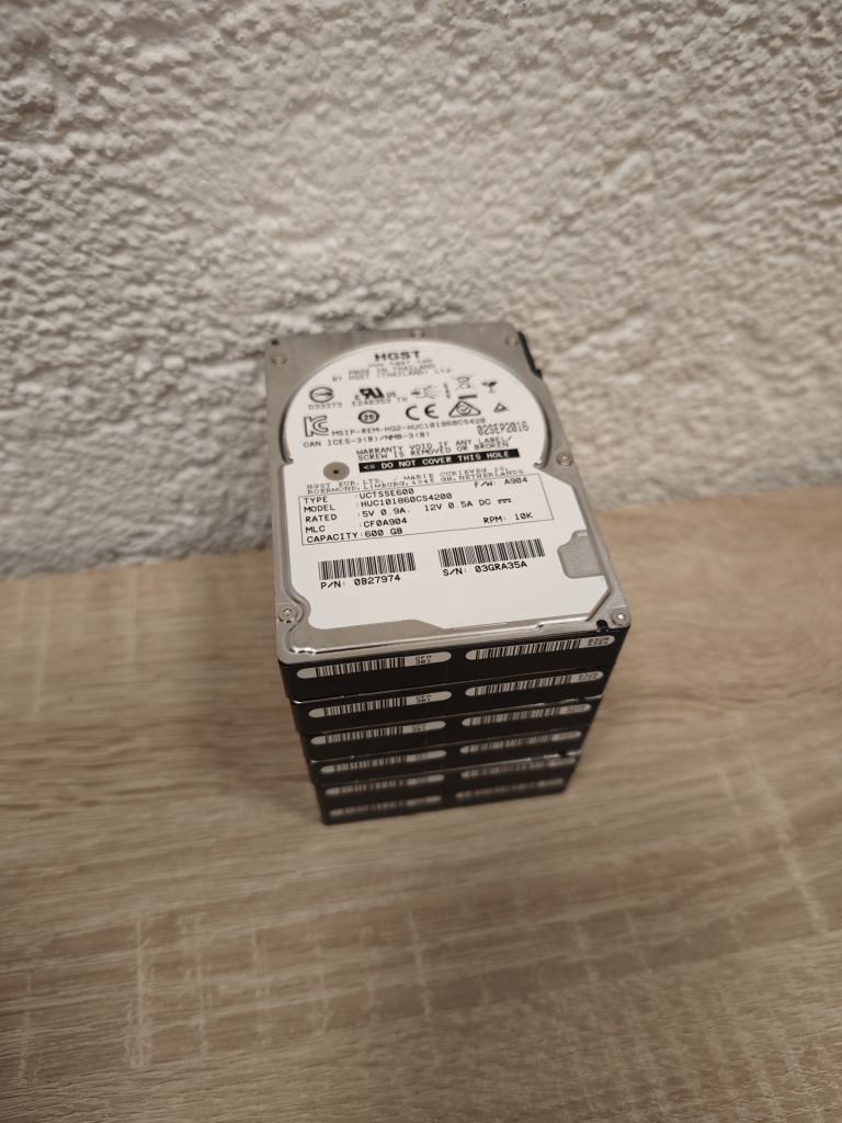 Серверний HDD HGST 600G - фото фото фото 3