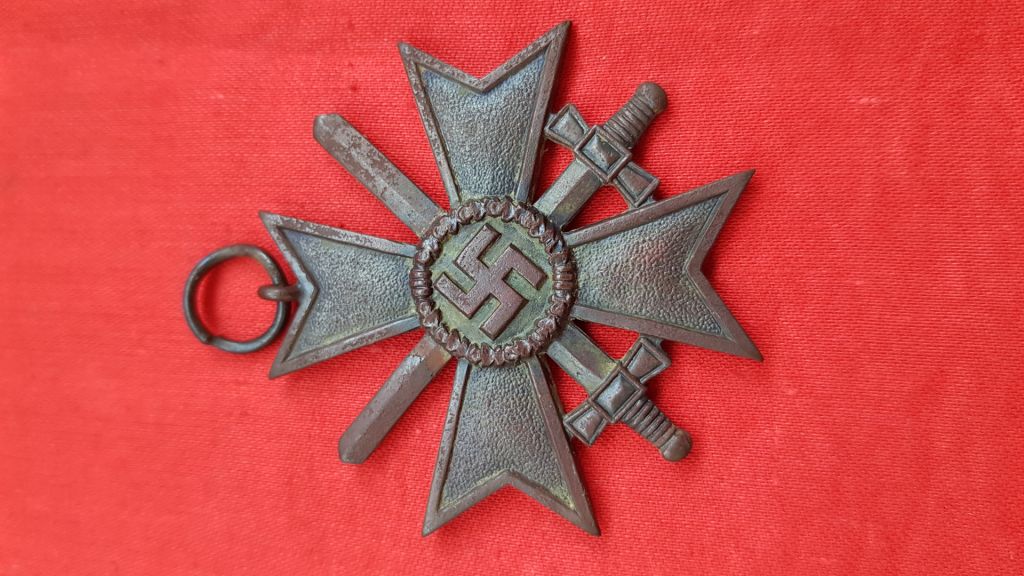 Kriegsverdienstkreuz mit Schwertern, 2. Klasse, KVK - фото фото фото 4