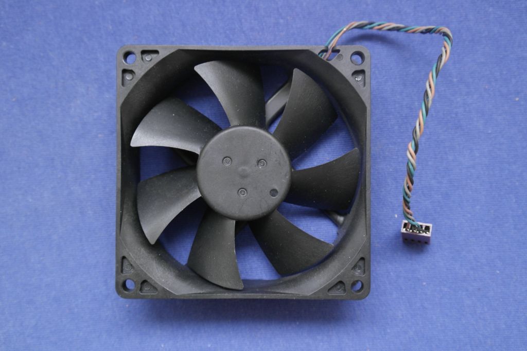 Вентилятор FOXCONN PVA092G12H 4-PIN 12V 0.40A 92MM - фото фото фото 1