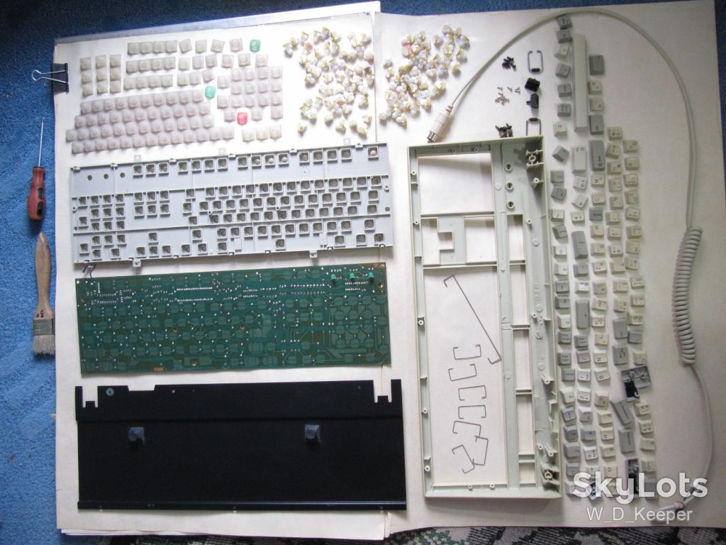 BTC 5339R AT / DIN, "вічна" механічна foil&amp;foam, сталеве дно, 1991 рік, колекційна клавіатура - фото фото фото 10