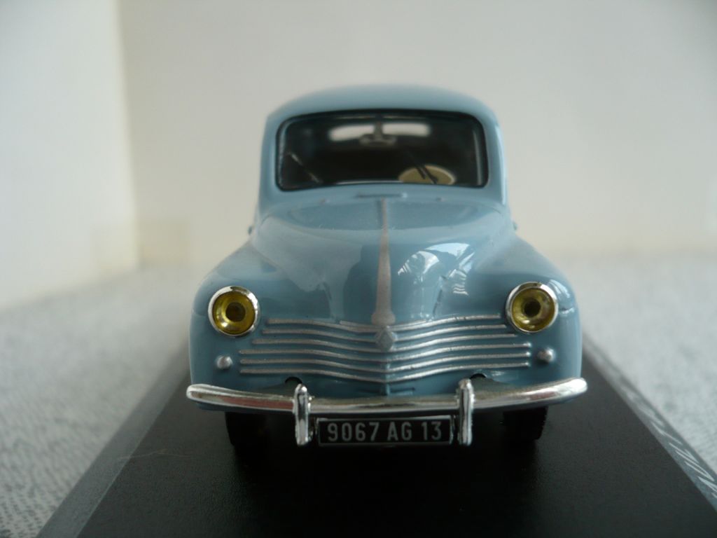 Renault 4CV - Cirage Abeille 1:43 Altaya - фото фото фото 2