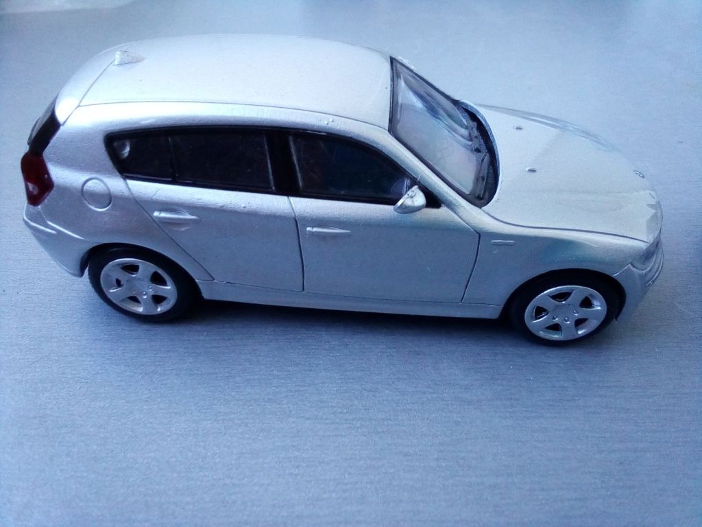 1:43 BMW 1 Series by New Ray - фото фото фото 2