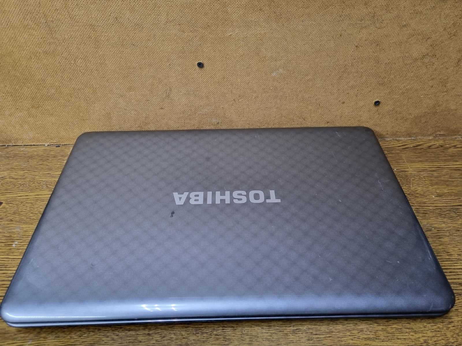 T50 Ноутбук Toshiba L775 - фото фото фото 5