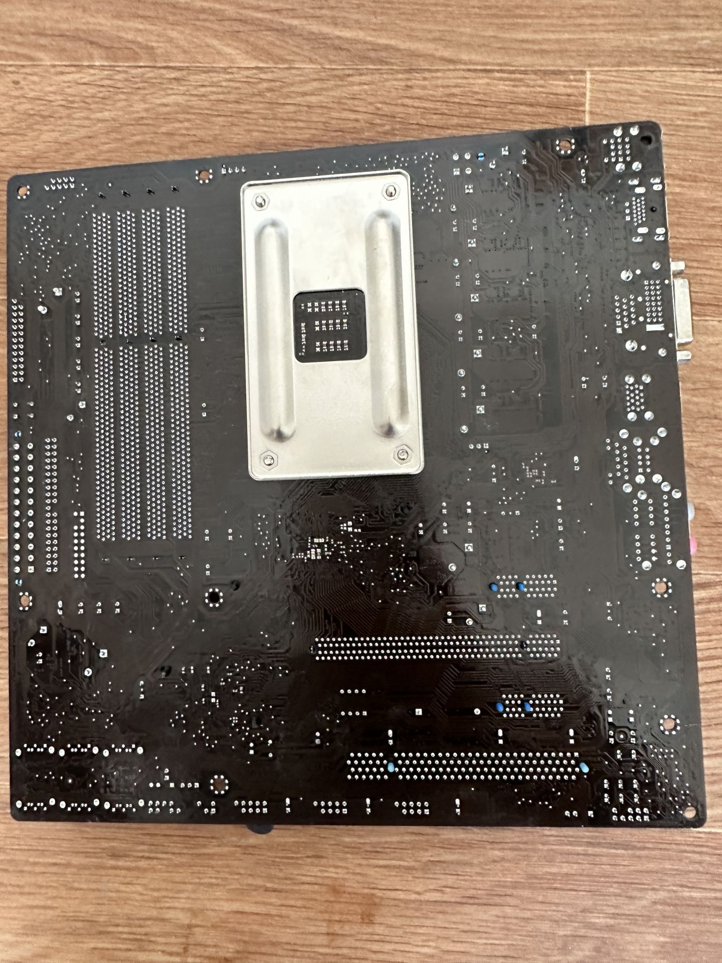 Материнська плата Asus M4A88T-M/USB3    (sAM3 Процесор AMD Phenom II X4 955 - фото фото фото 2
