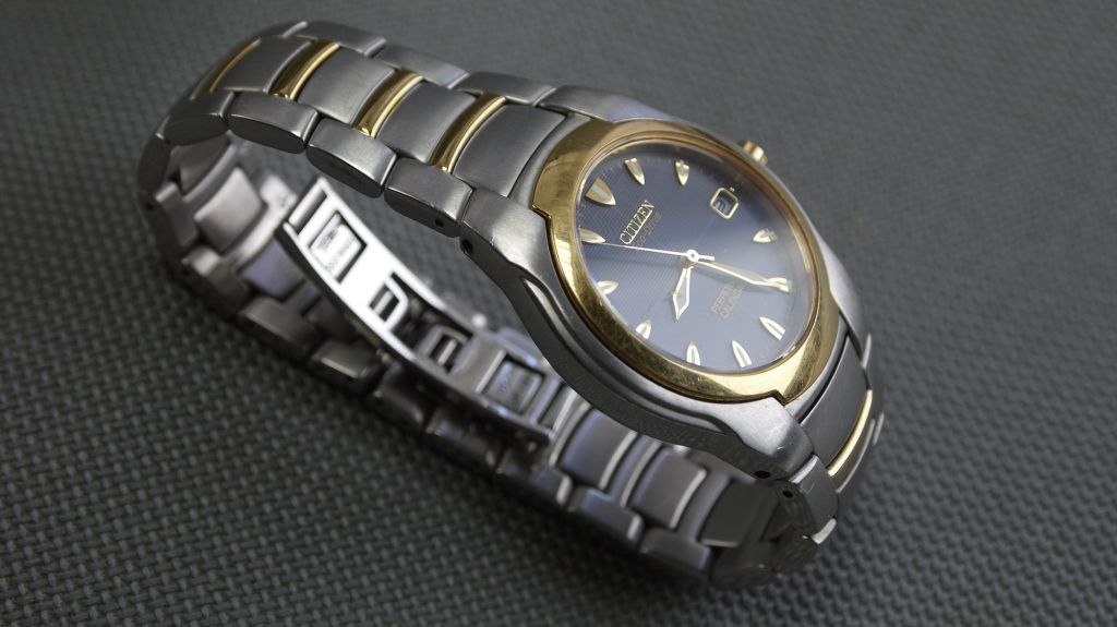 Годинник CITIZEN Eco-Drive Perpetual Calendar 100м. цельнолитая нержавейка синий циферблат model:E710-H24385TA  Вживане - фото фото фото 5