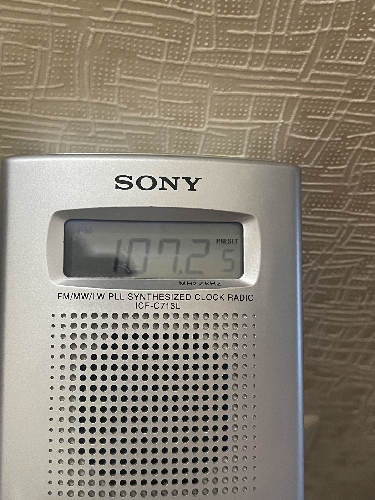 Радіоприймач Sony icf-c713l  FM-LW-MW radio - фото фото фото 7