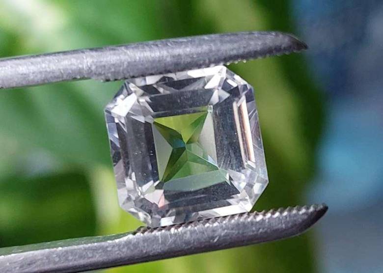 Белый Кварц  5.80 ct   11mm - фото фото фото 4