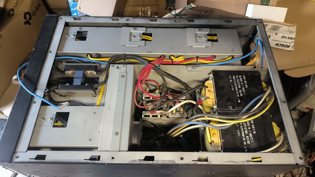 Бесперебойник ИБП UPS APC Smart-UPS 5000 SUA5000RMI5U - фото фото фото 1