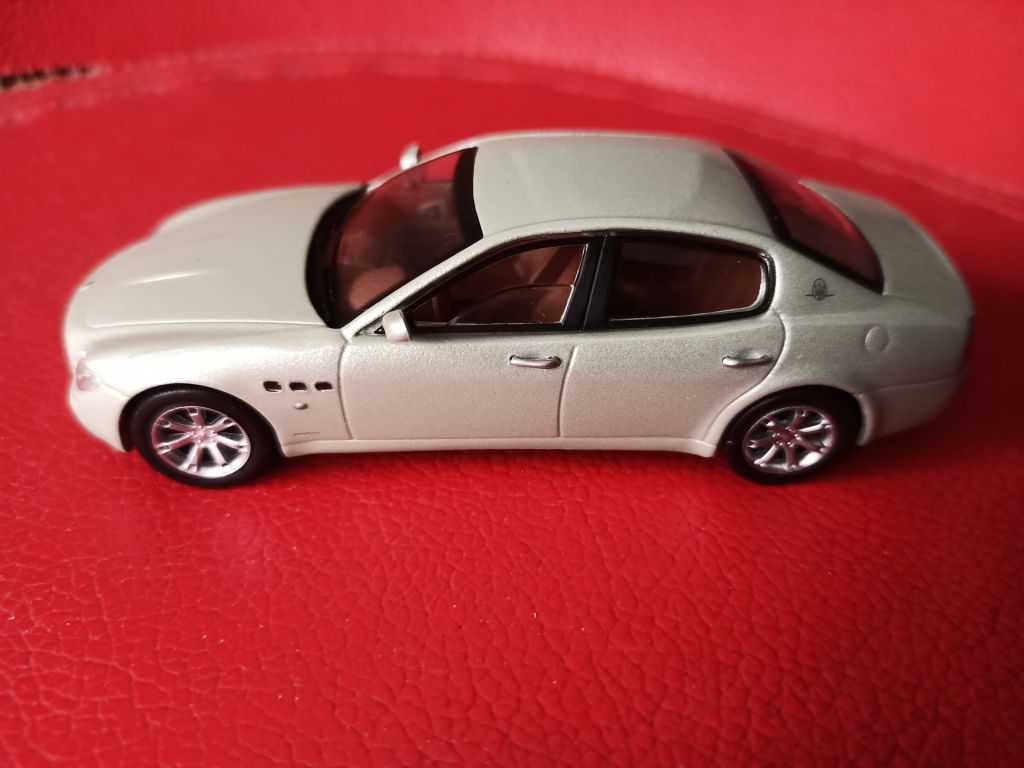 MASERATI  QUATTROPORTE  1:43 DeAgostini - фото фото фото 3
