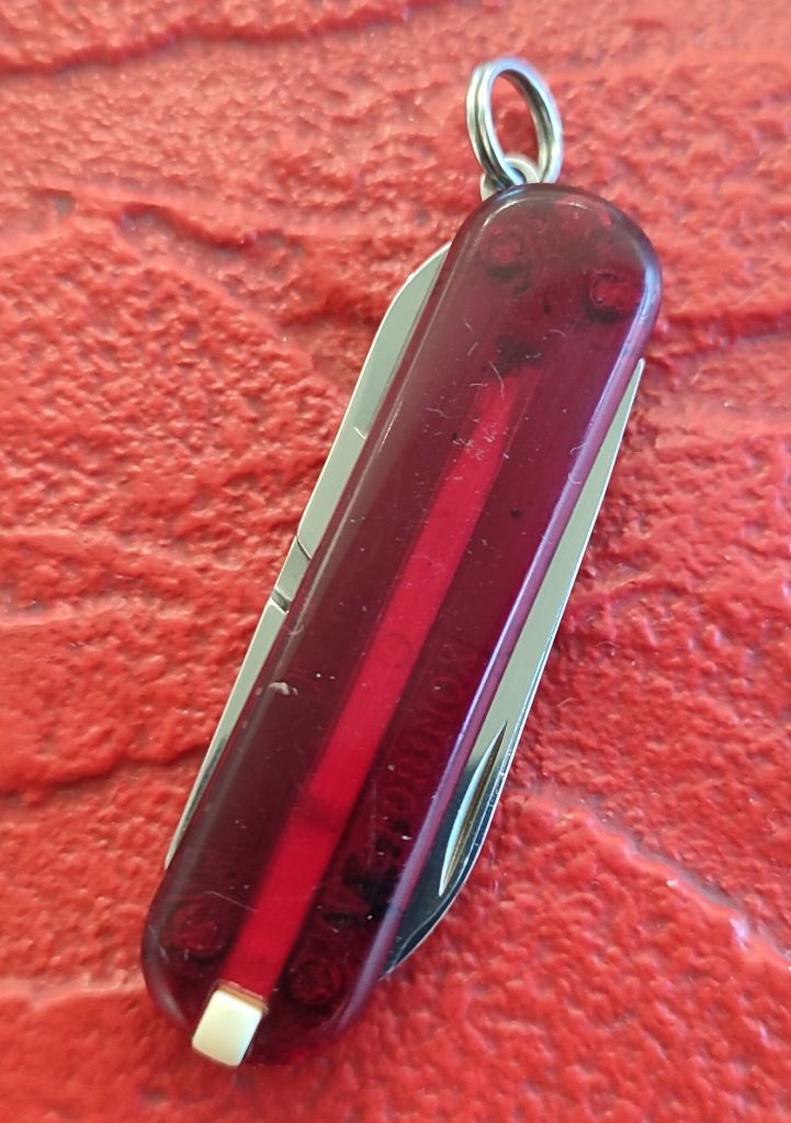Нож-брелок Victorinox Classic SD [C264] - фото фото фото 3