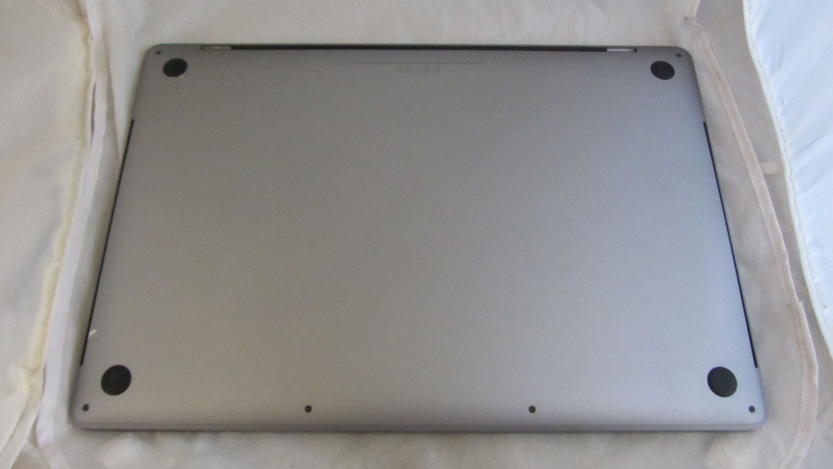 Ноутбук Apple MacBook Pro 15" A1707  (2017) - фото фото фото 3