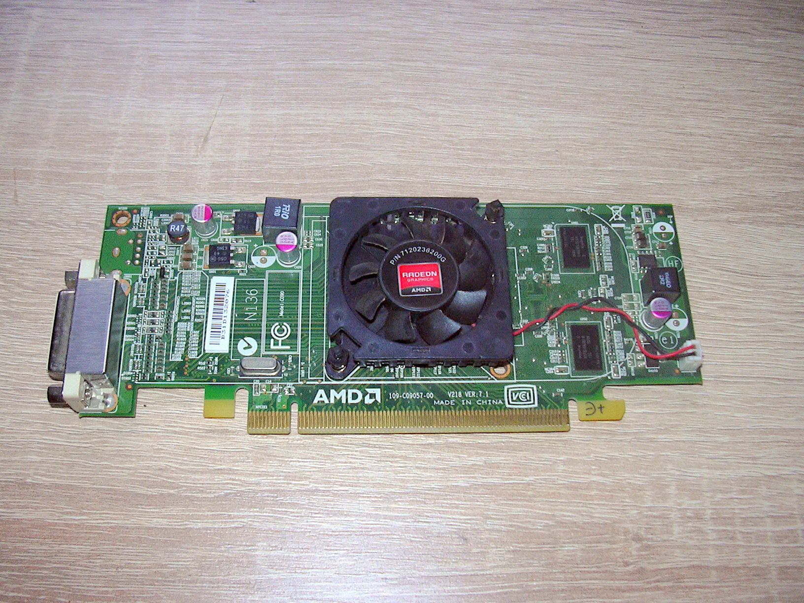 Видеокарта AMD Radeon HD6350 512Mb - фото фото фото 0