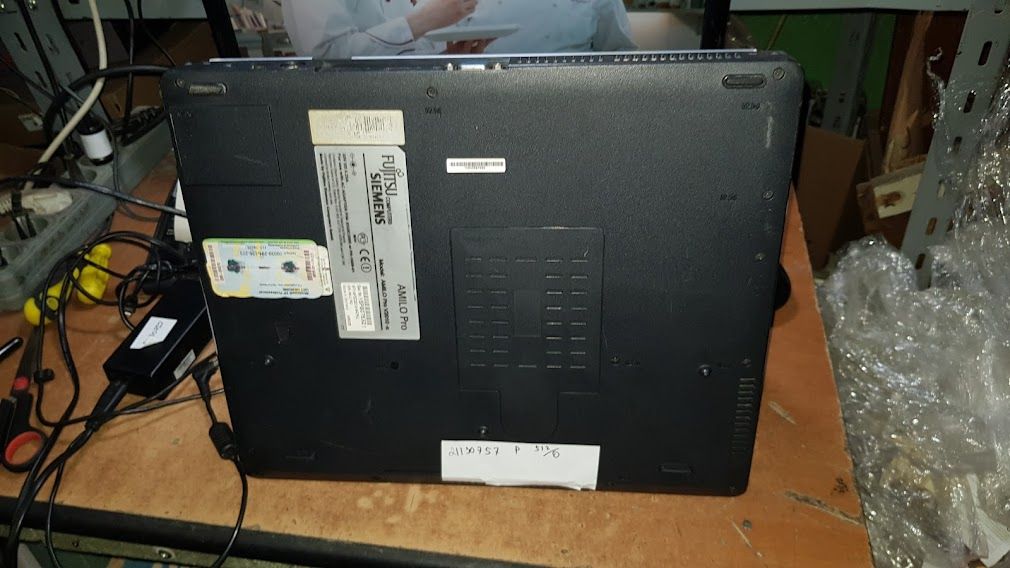 Ноутбук Fujitsu-Siemens AMILO Pro V2010-x № 21130757 - фото фото фото 4