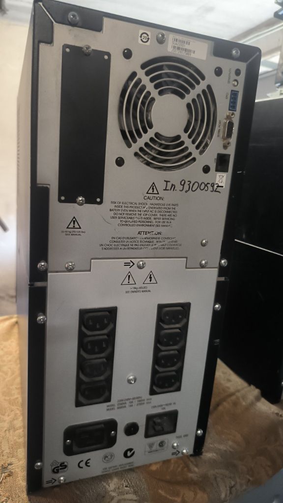 Бесперебійник ДБЖ APC Smart-UPS 2200 SUA2200I - фото фото фото 2
