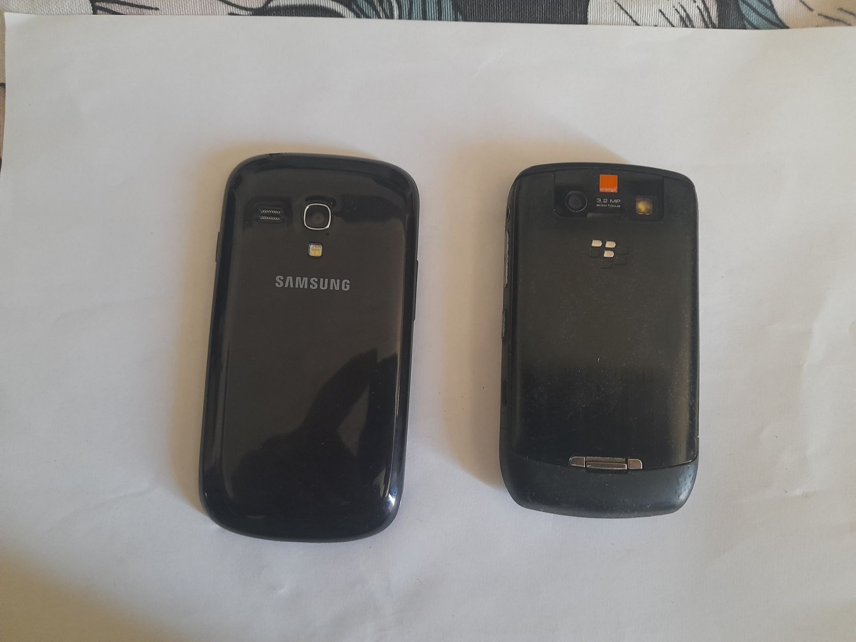 Лот мобільних телефонів Samsung та Blackberry - фото фото фото 2