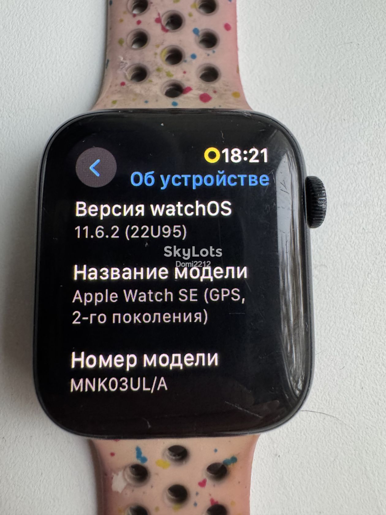 Смарт-годинник Apple Watch SE - фото фото фото 1