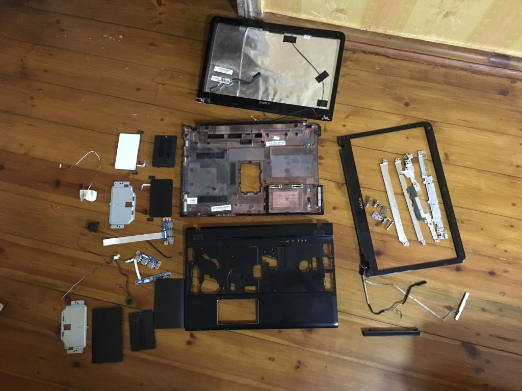 Sony VAIO SVE15 на части - фото фото фото 0