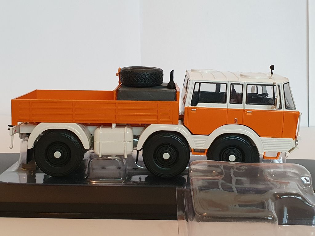 Масштабная модель: Tatra 813 6X6 1:43 IXO - фото фото фото 1