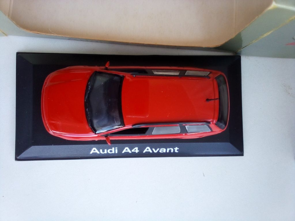 1/43 MINICHAMPS AUDI A4 B5 AVANT - фото фото фото 9
