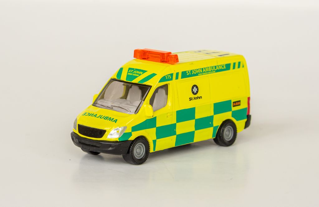 1:55 Mercedes Benz Sprinter St.John Ambulance, Siku 2108 - фото фото фото 0