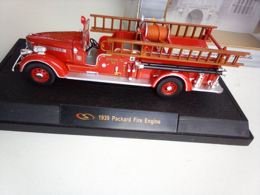 1939 Packard Fire Engine by Yat Ming 1/43 - фото фото фото 0