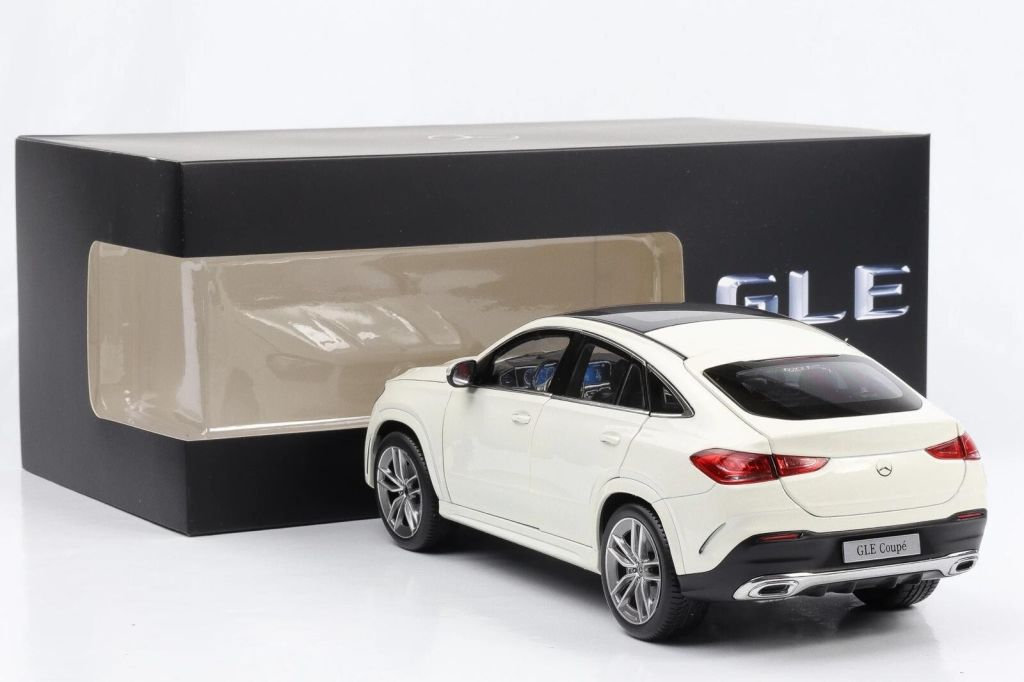 iScale 1:18 Mercedes-Benz GLE Coupe  (C167) designo diamond white bright - фото фото фото 1
