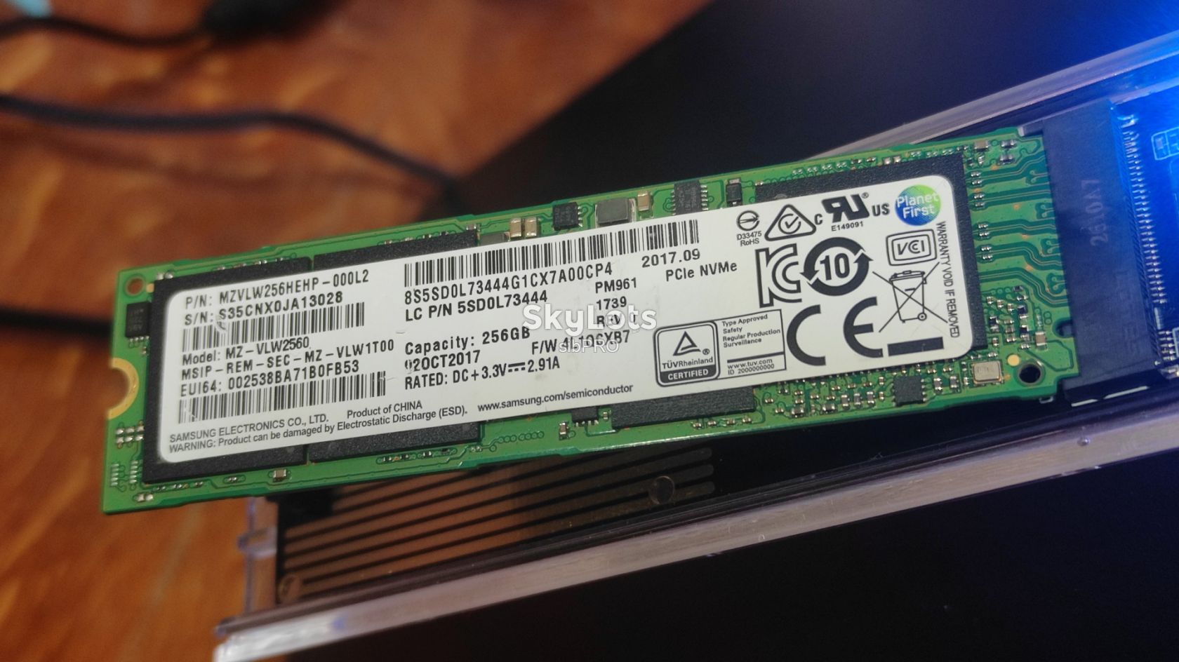 Накопичувач SSD M.2 Samsung 256Gb NVME | 96% здоров'я | 215 днів напрацювання - фото фото фото 0