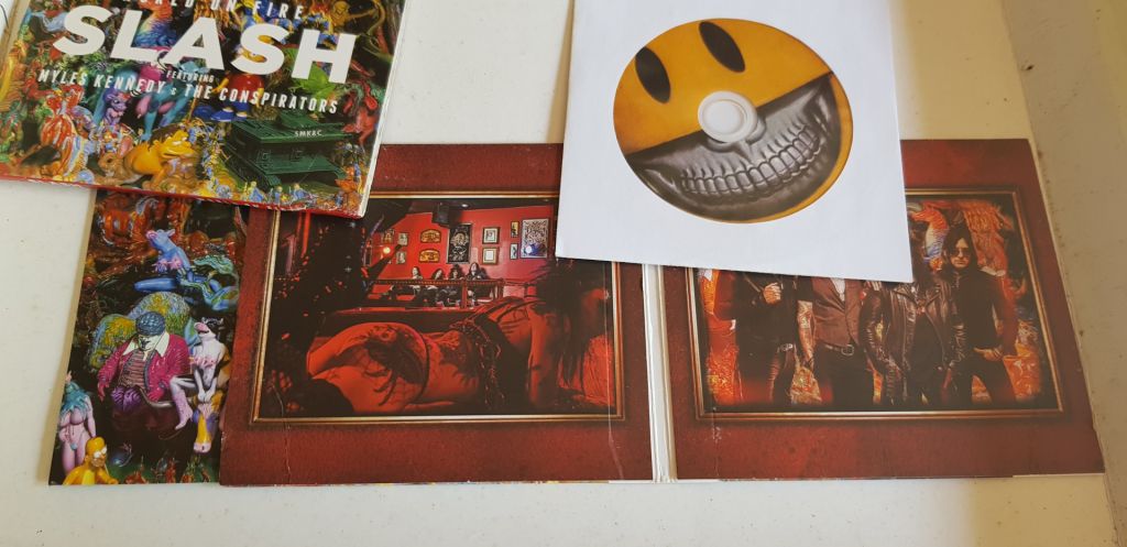 Slash World On Fire CD фірмовий - фото фото фото 2