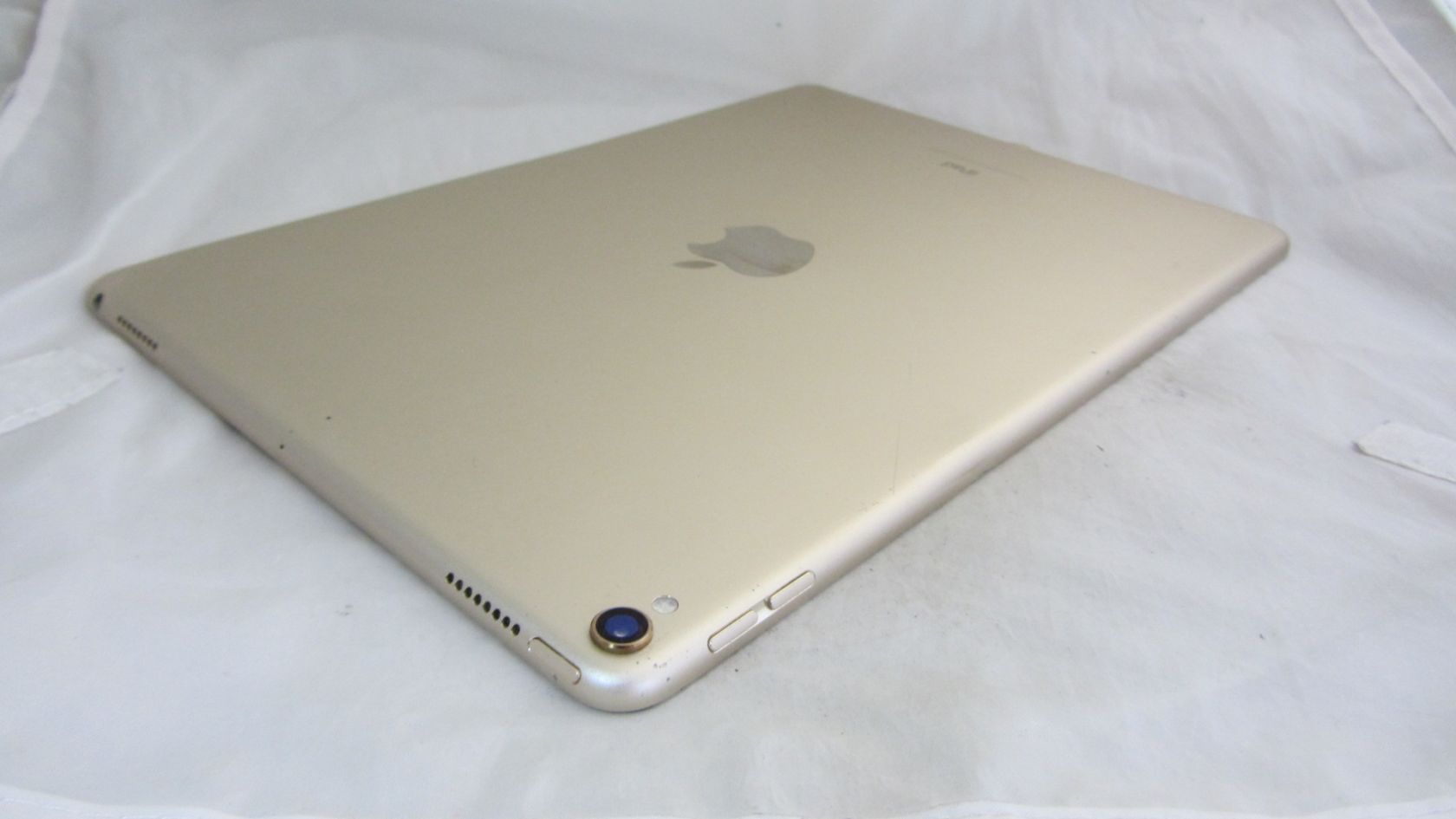 Apple iPad A1701 Gold - фото фото фото 5
