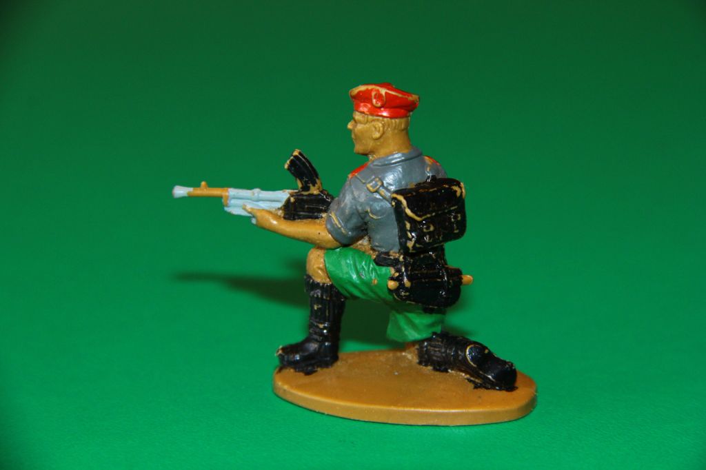 британський солдат ВОСЬМА африканська АРМІЯ  54мм  MATCHBOX Великобританія - фото фото фото 1