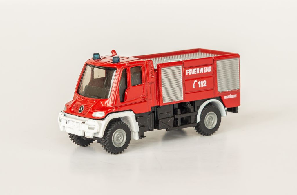 1:87 Mercedes-Benz Unimog Fire Engine, Siku #1068 - фото фото фото 0
